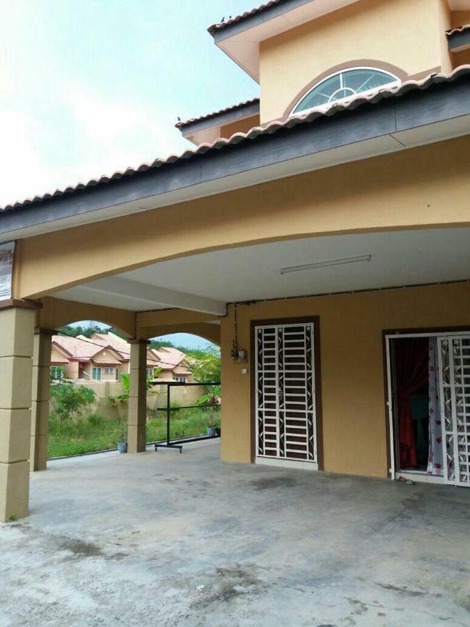 Homestay Al Musafirin Kuala Kangsar Exteriör bild