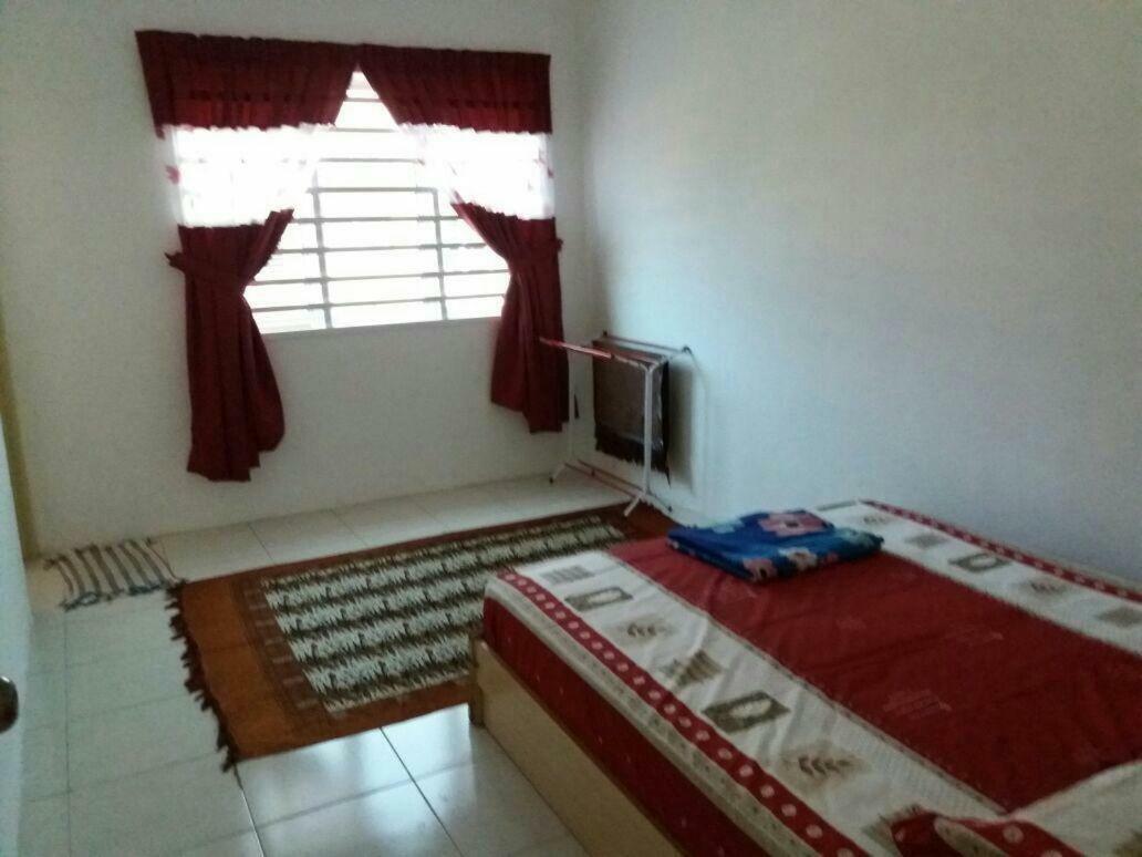 Homestay Al Musafirin Kuala Kangsar Exteriör bild