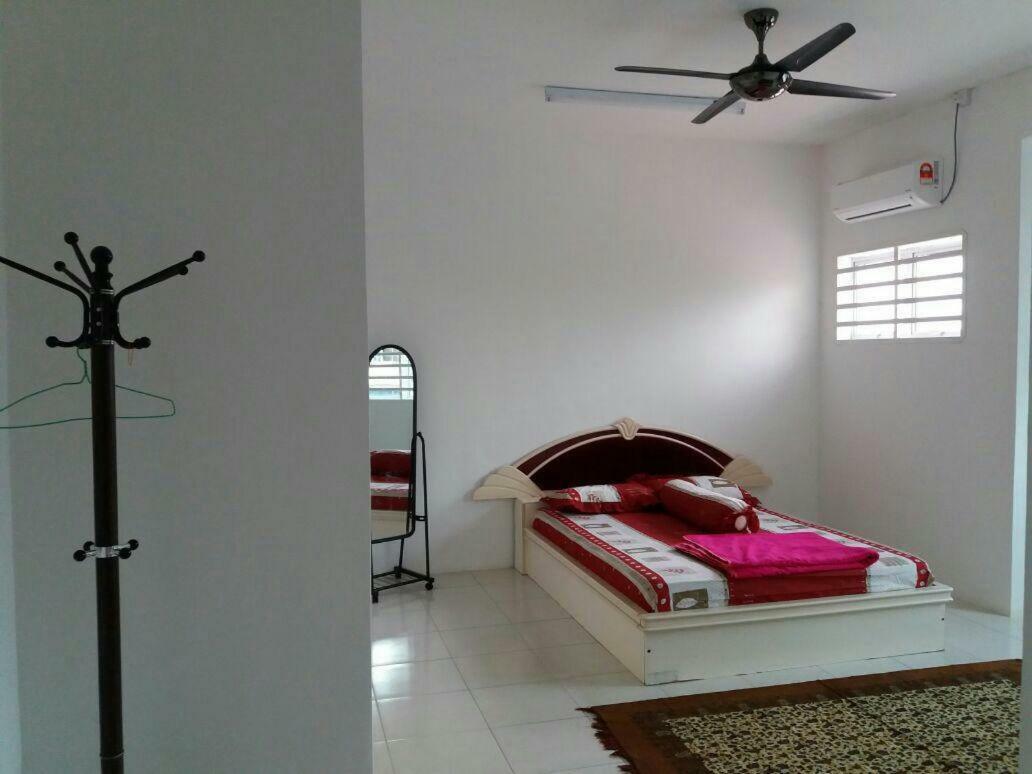 Homestay Al Musafirin Kuala Kangsar Exteriör bild